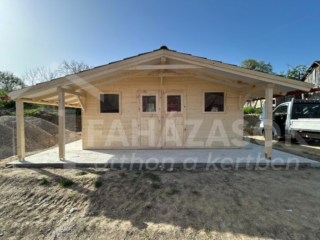 500×500 cm, egyenes, nincs, cserepes lemez, téglavörös